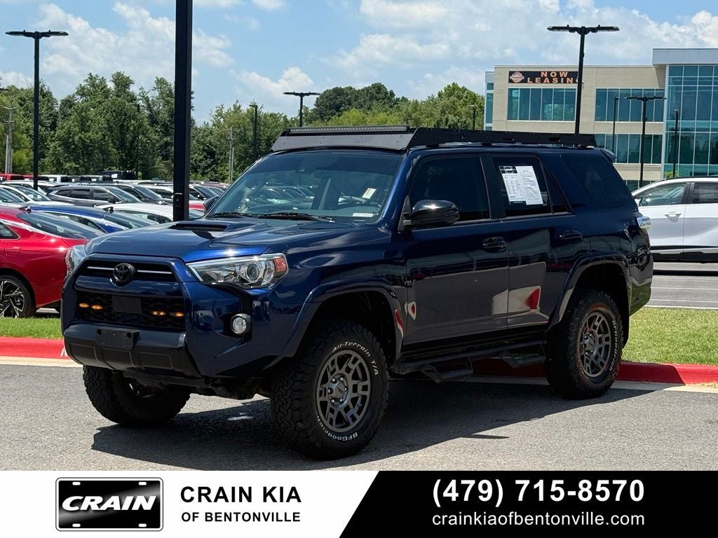 2020 Toyota 4Runner Venture - 4WD / LIFTED! / CLEAN CARFAX / ONE OWNER