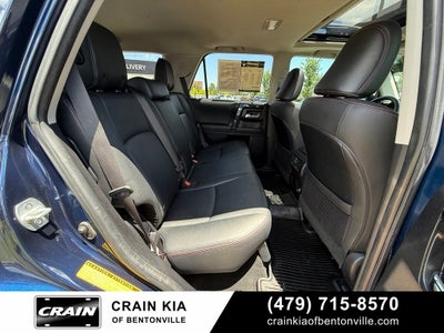 2020 Toyota 4Runner Venture - 4WD / LIFTED! / CLEAN CARFAX / ONE OWNER