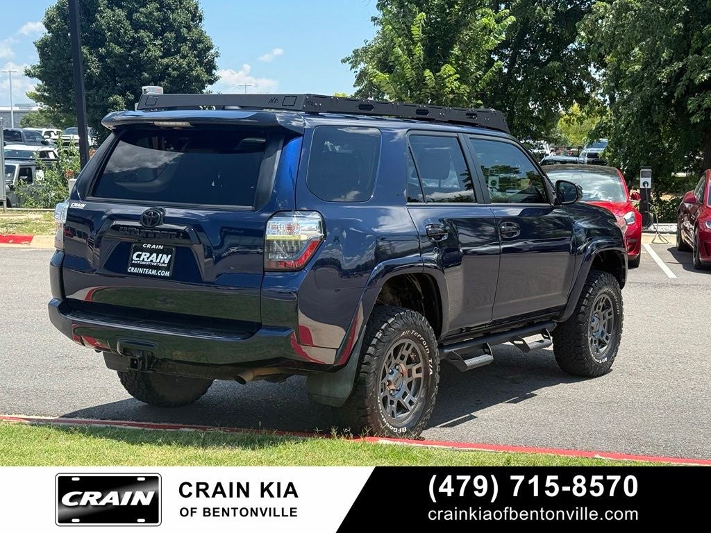 2020 Toyota 4Runner Venture - 4WD / LIFTED! / CLEAN CARFAX / ONE OWNER