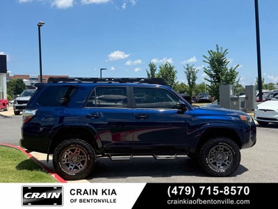 2020 Toyota 4Runner Venture - 4WD / LIFTED! / CLEAN CARFAX / ONE OWNER