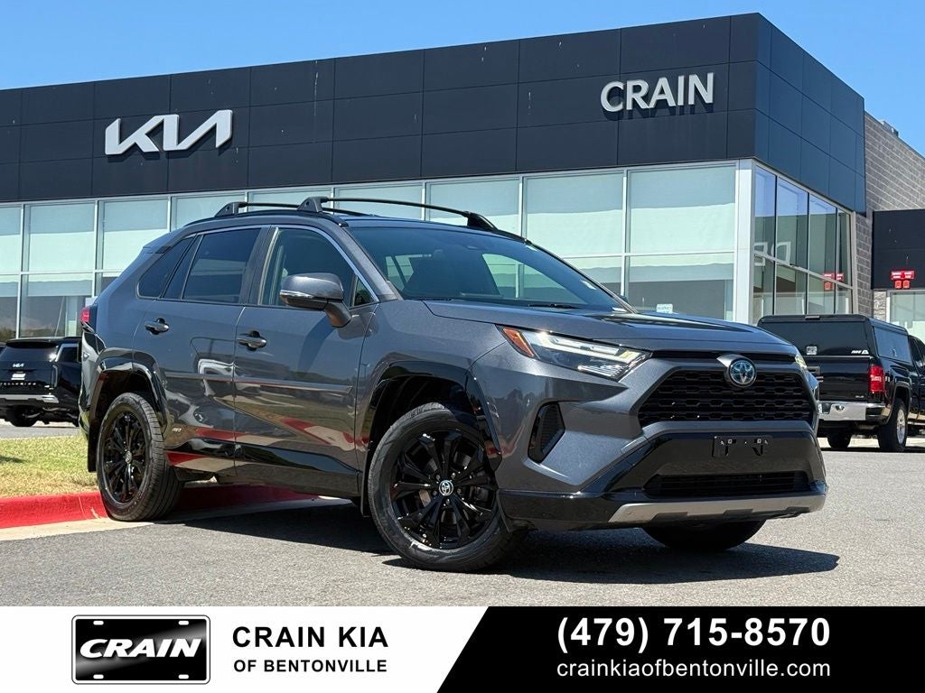 2022 Toyota RAV4 Hybrid SE - AWD / CLEAN CARFAX / ONE OWNER