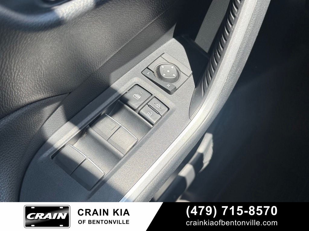 2022 Toyota RAV4 Hybrid SE - AWD / CLEAN CARFAX / ONE OWNER