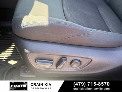 2022 Toyota RAV4 Hybrid SE - AWD / CLEAN CARFAX / ONE OWNER