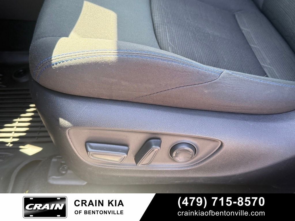 2022 Toyota RAV4 Hybrid SE - AWD / CLEAN CARFAX / ONE OWNER