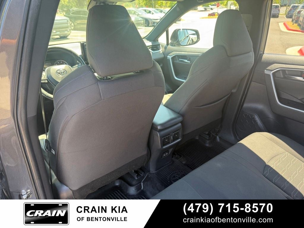 2022 Toyota RAV4 Hybrid SE - AWD / CLEAN CARFAX / ONE OWNER