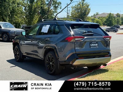 2022 Toyota RAV4 Hybrid SE - AWD / CLEAN CARFAX / ONE OWNER