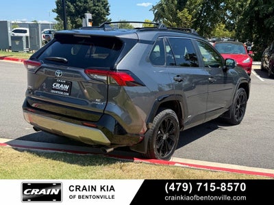 2022 Toyota RAV4 Hybrid SE - AWD / CLEAN CARFAX / ONE OWNER