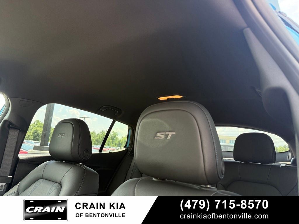 2025 Buick Envista Sport Touring - CARFAX ONE OWNER