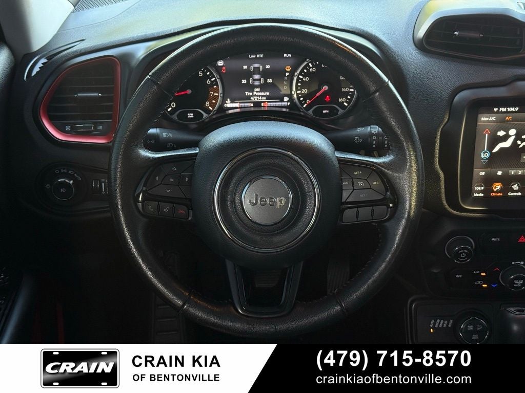 2022 Jeep Renegade Trailhawk - 4WD / PANORAMIC SUNROOF / CLEAN CARFAX