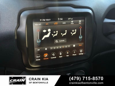 2022 Jeep Renegade Trailhawk - 4WD / PANORAMIC SUNROOF / CLEAN CARFAX