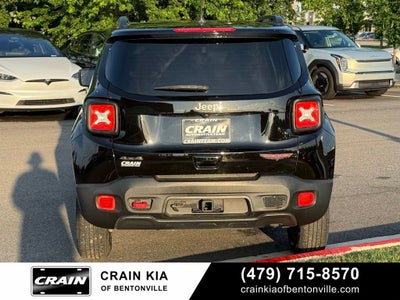 2022 Jeep Renegade Trailhawk - 4WD / PANORAMIC SUNROOF / CLEAN CARFAX