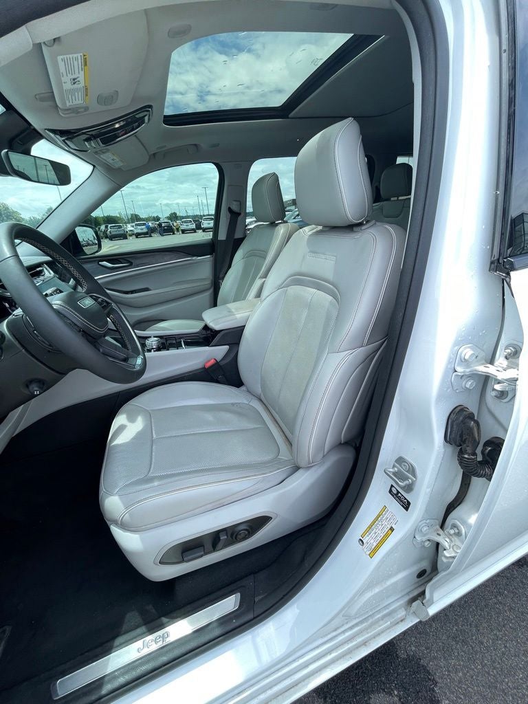 2023 Jeep Grand Cherokee L Overland MOONROOF / HEATED SEATS
