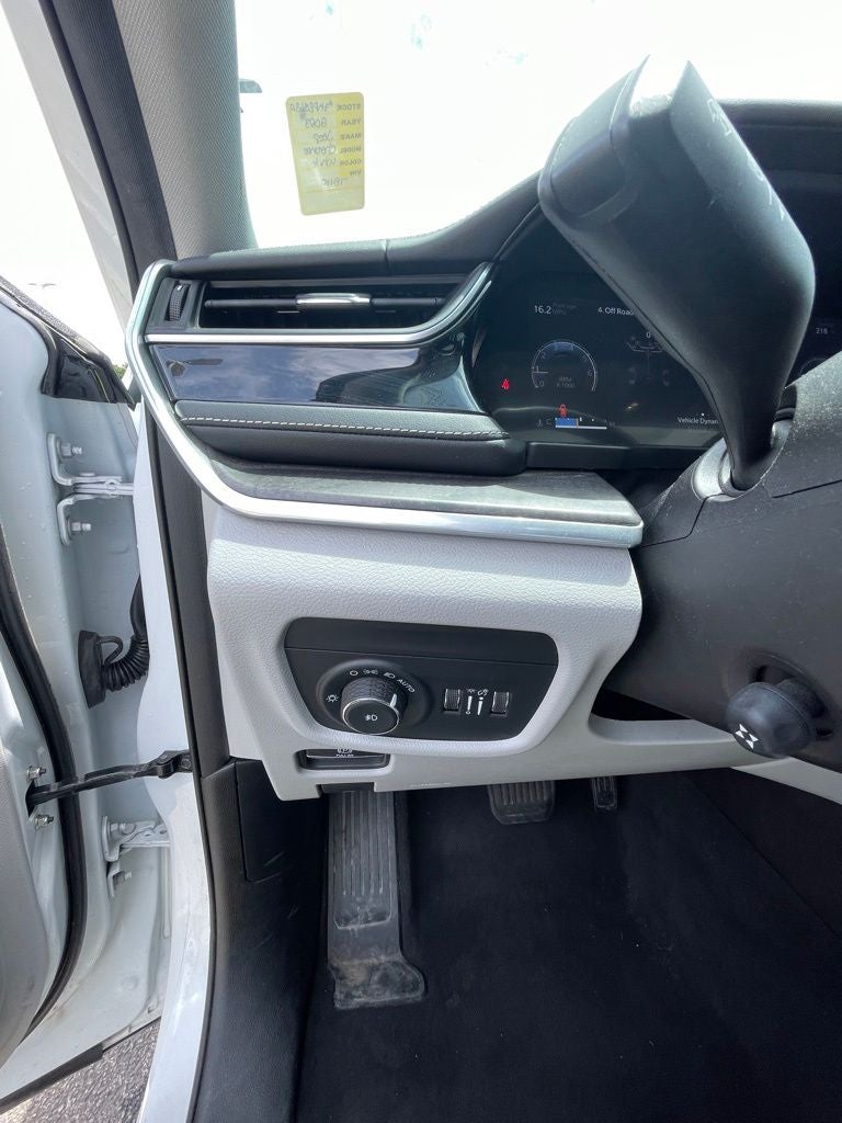 2023 Jeep Grand Cherokee L Overland MOONROOF / HEATED SEATS