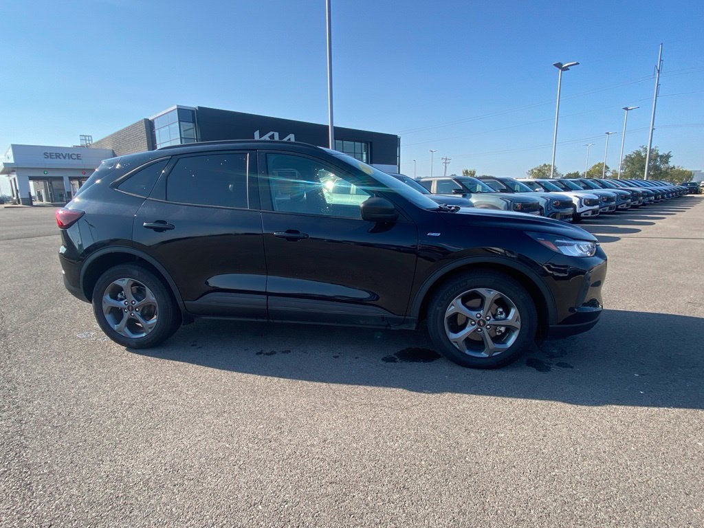 2025 Ford Escape ST-Line ONE OWNER / CLEAN CARFAX