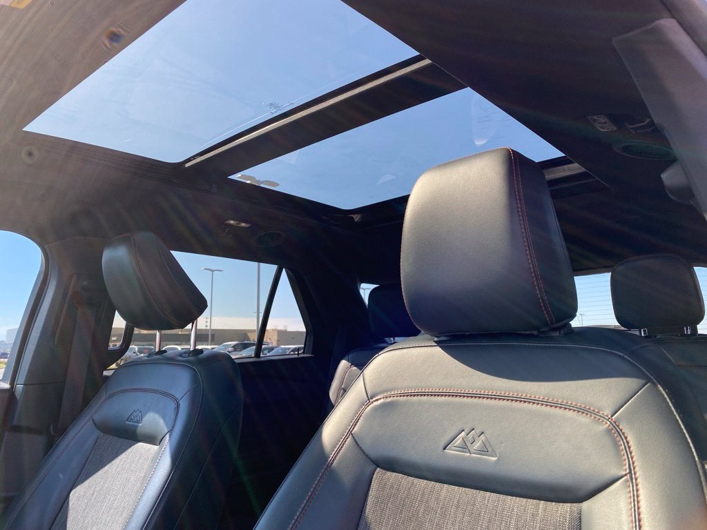 2021 Ford Explorer Timberline 4X4 / MOONROOF / HEATED SEATS