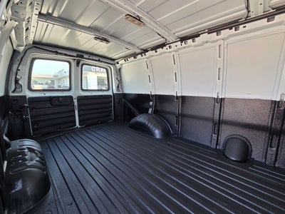 2024 Chevrolet Express 3500 Work Van CARGO / ONE OWNER / CLEAN CARFAX