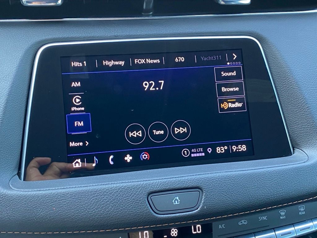 2023 Cadillac XT4 Sport ONE OWNER / HEATED SEATS / SUNROOF