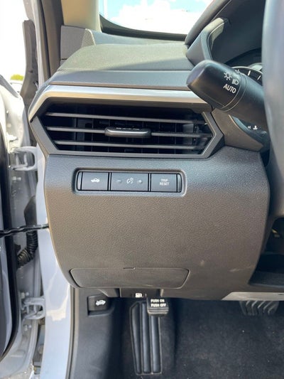 2025 Nissan Altima 2.5 SR ONE OWNER / POWER DRIVERS SEAT / BLIND SPOT