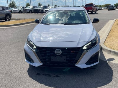 2025 Nissan Altima 2.5 SR ONE OWNER / POWER DRIVERS SEAT / BLIND SPOT