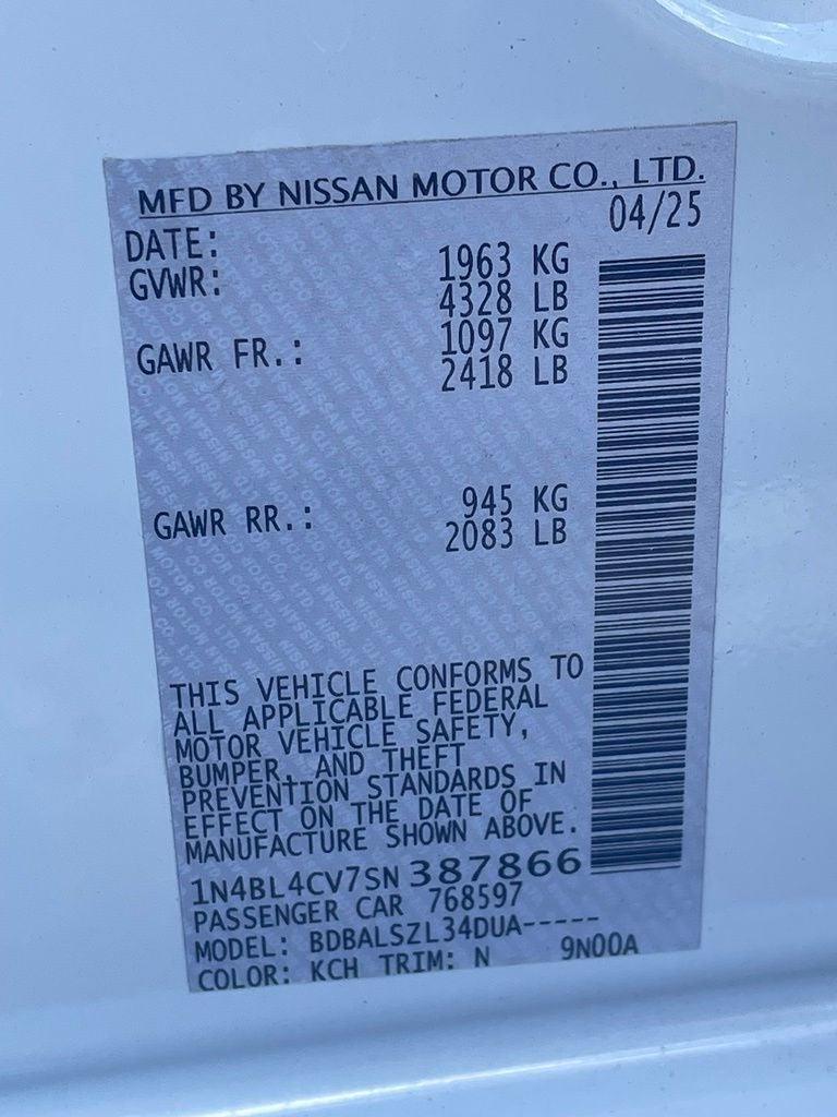 2025 Nissan Altima 2.5 SR ONE OWNER / POWER DRIVERS SEAT / BLIND SPOT