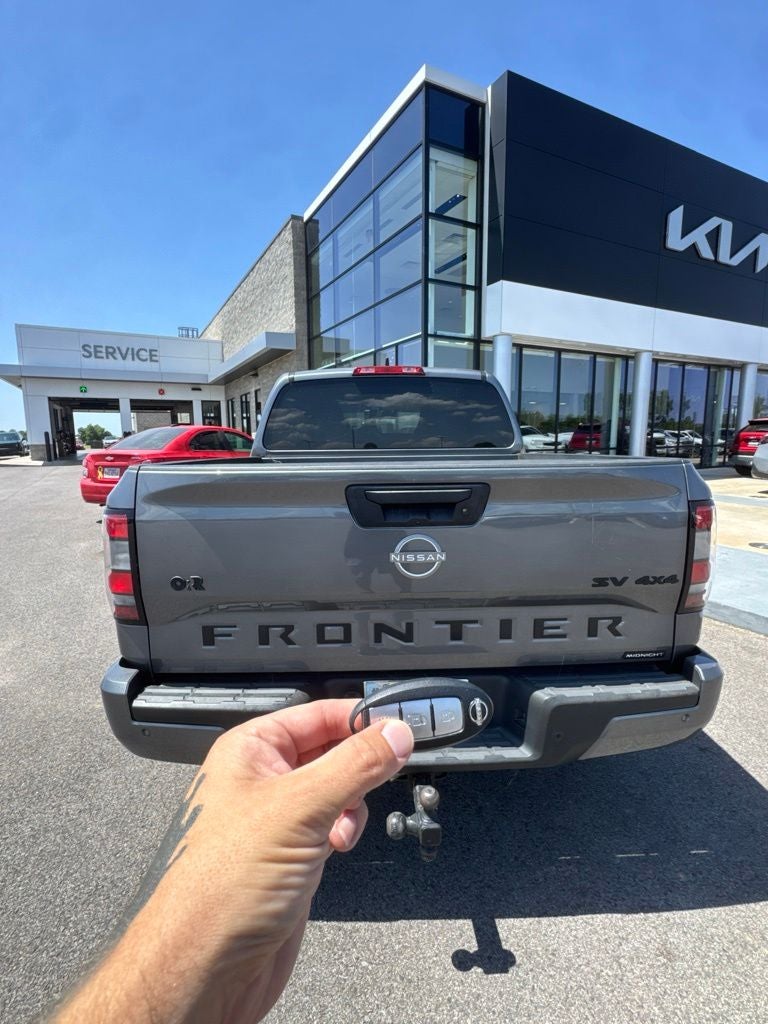2023 Nissan Frontier SV