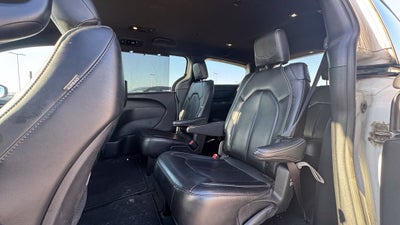 2024 Chrysler Pacifica Touring L HEATED SEATS / LEATHER / 3RD ROW