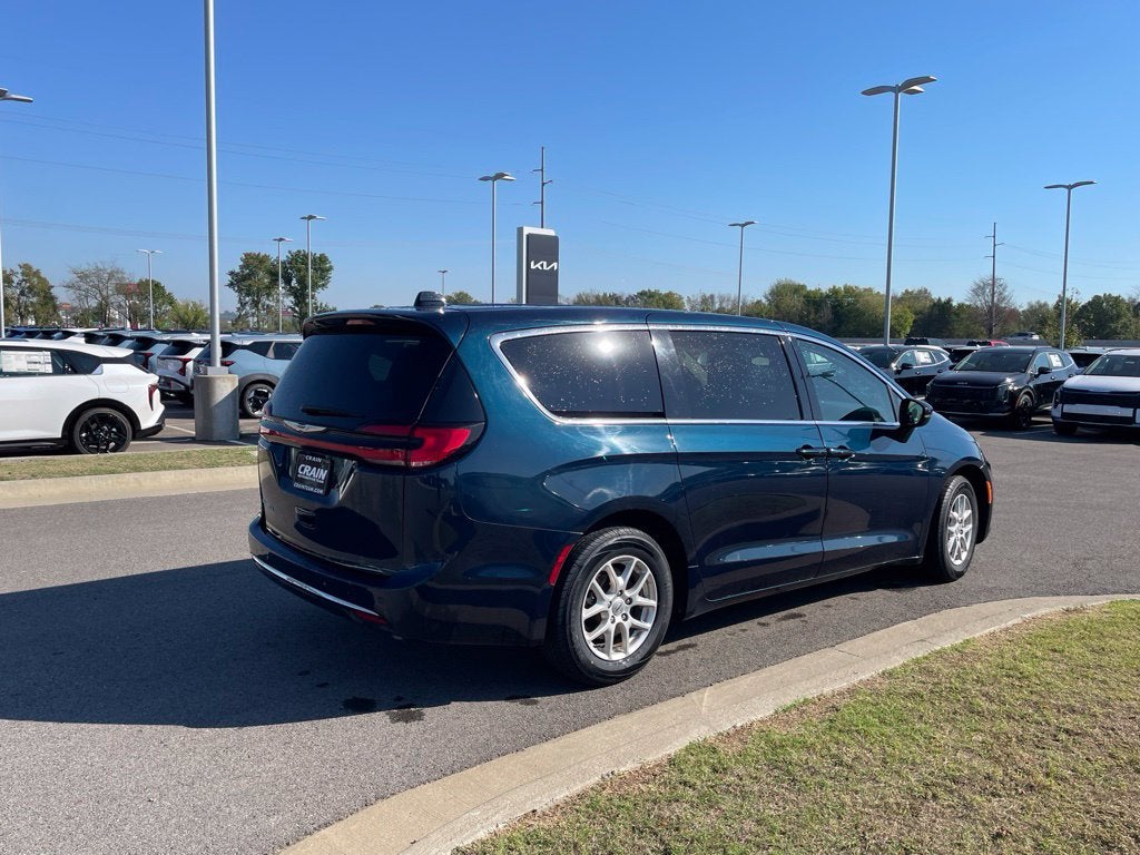 2023 Chrysler Pacifica Touring L HEATED SEATS / POWER DRIVERS SEAT