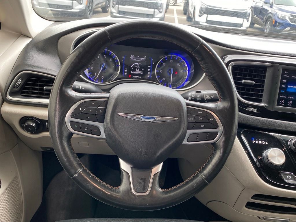2020 Chrysler Pacifica Touring L POWER LIFT GATE / HEATED SEATS