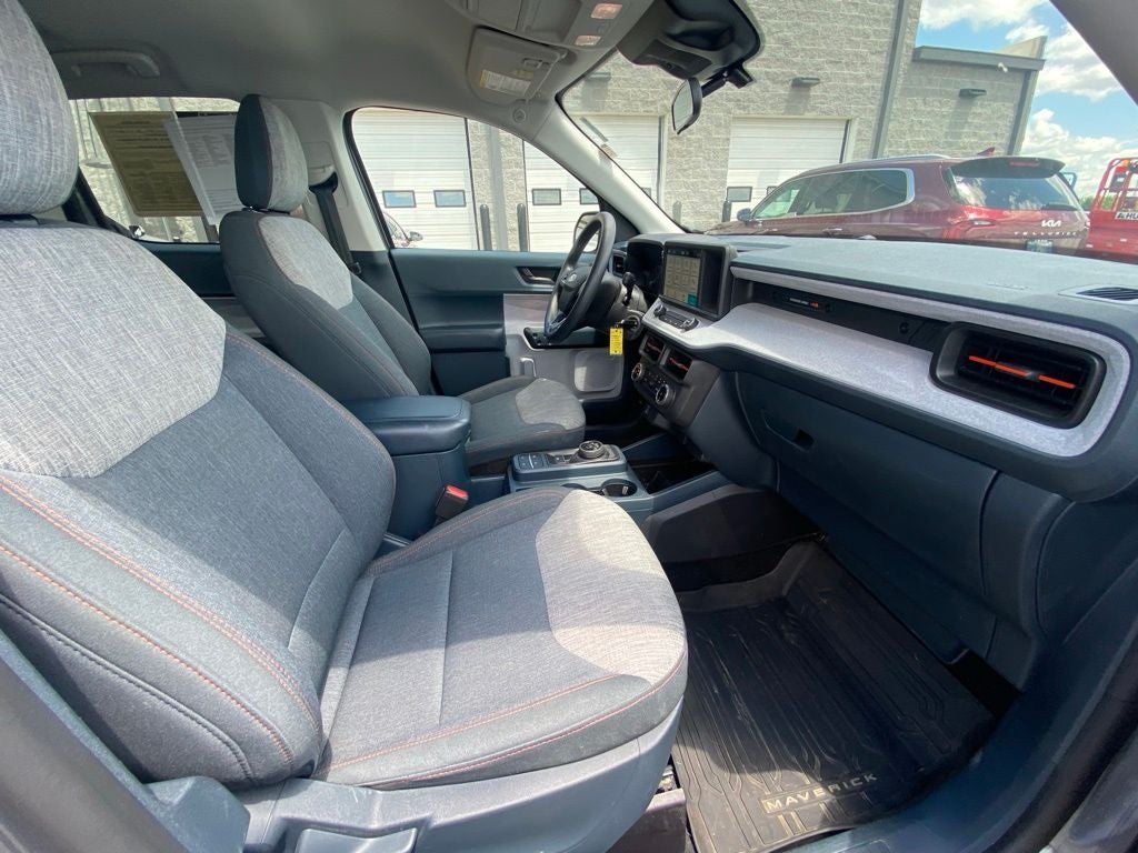 2023 Ford Maverick XLT ONE OWNER