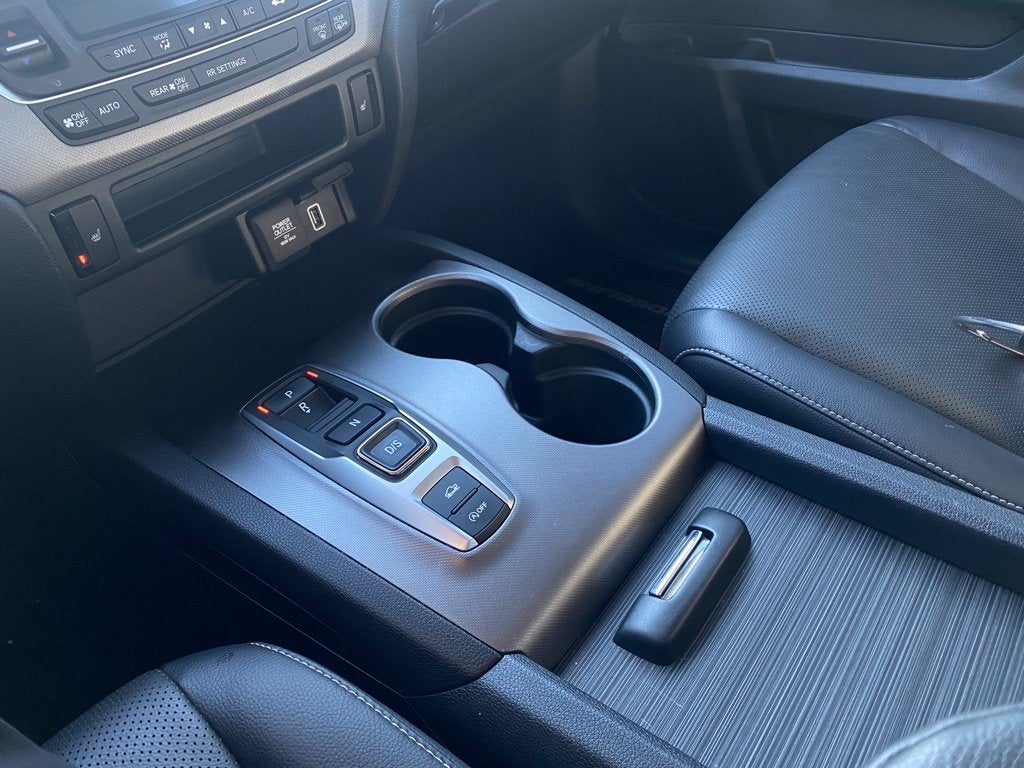2023 Honda Ridgeline RTL AWD / POWER DRIVERS SEATS / MOONROOF