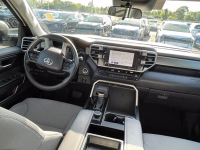 2024 Toyota Tundra SR5 4X4 / ONE OWNER / CLEAN CARFAX