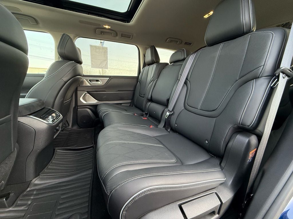 2025 INFINITI QX80 SENSORY HEATED SEATS / MOONROOF / ONE OWNER