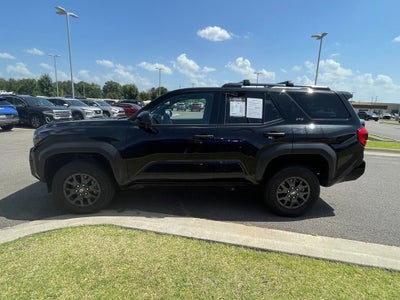 2025 Toyota 4Runner SR5 4X4 / ONE OWNER