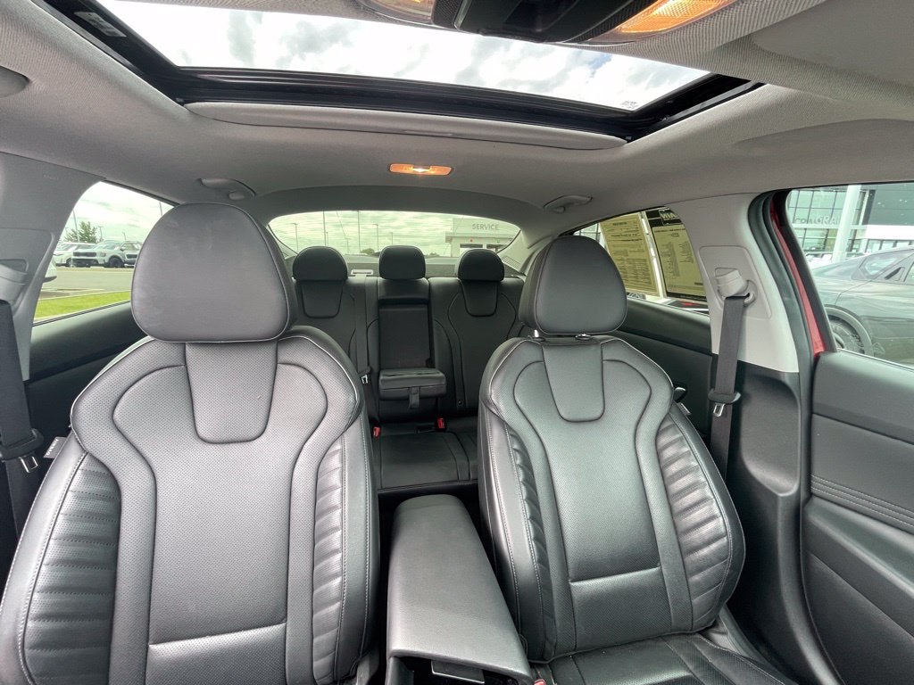 2024 Hyundai Elantra Limited NAV / CLEAN CARFAX