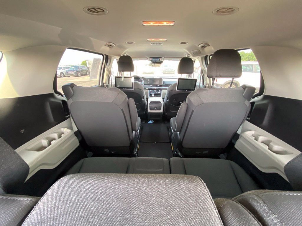 2022 Kia Carnival LX 3RD ROW / REAR-SEAT ENTERTAINMENT