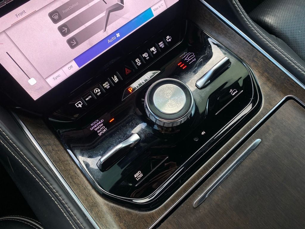 2022 Jeep Grand Wagoneer Series II