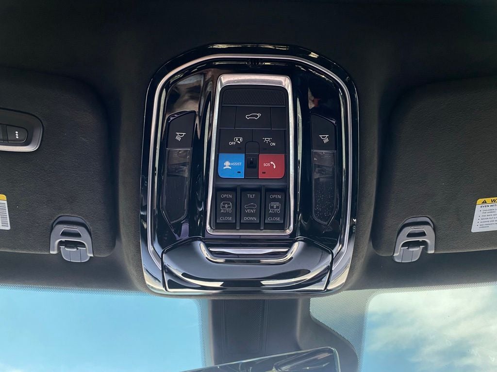 2022 Jeep Grand Wagoneer Series II