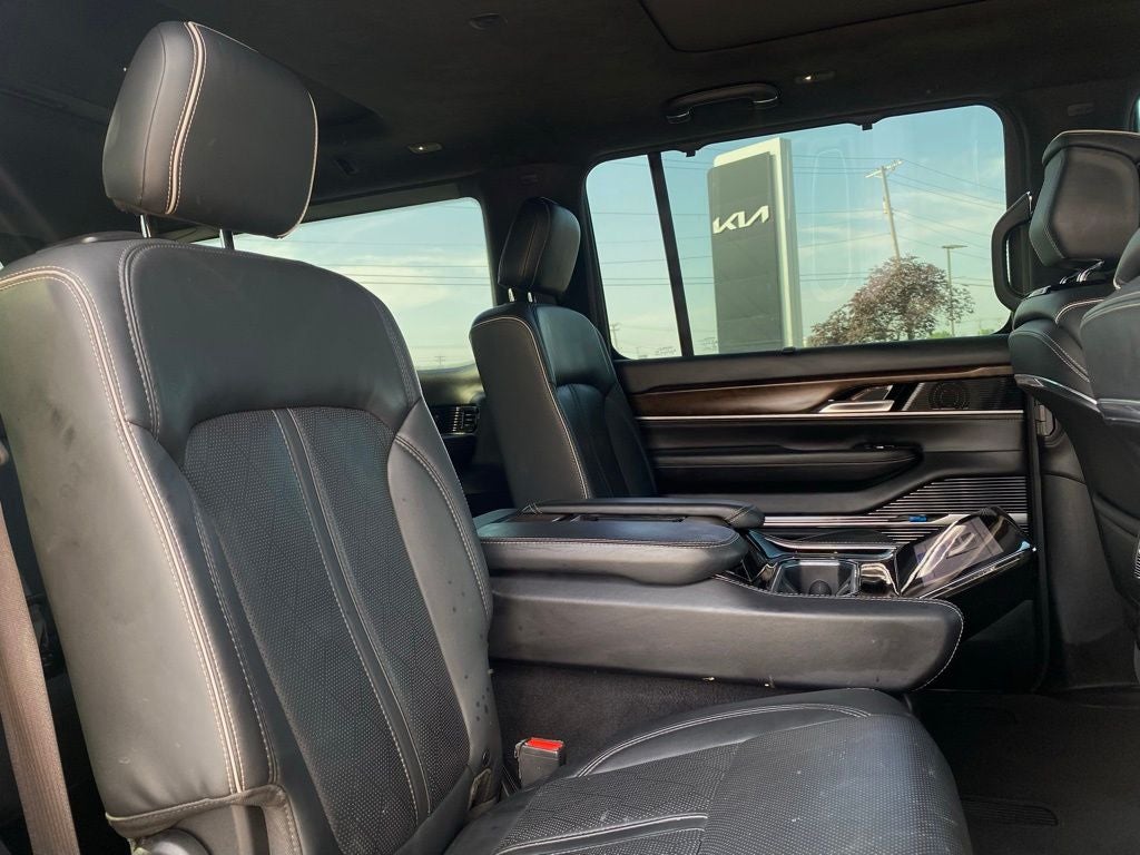 2022 Jeep Grand Wagoneer Series II