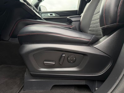 2025 Ford Explorer ST-Line *PREMIUM PACKAGE, Clean Carfax, One-Owner