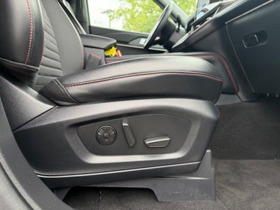 2025 Ford Explorer ST-Line *PREMIUM PACKAGE, Clean Carfax, One-Owner