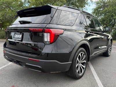 2025 Ford Explorer ST-Line *PREMIUM PACKAGE, Clean Carfax, One-Owner