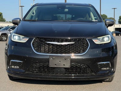 2023 Chrysler Pacifica Hybrid Limited *PHEV, Clean Carfax, One-Owner