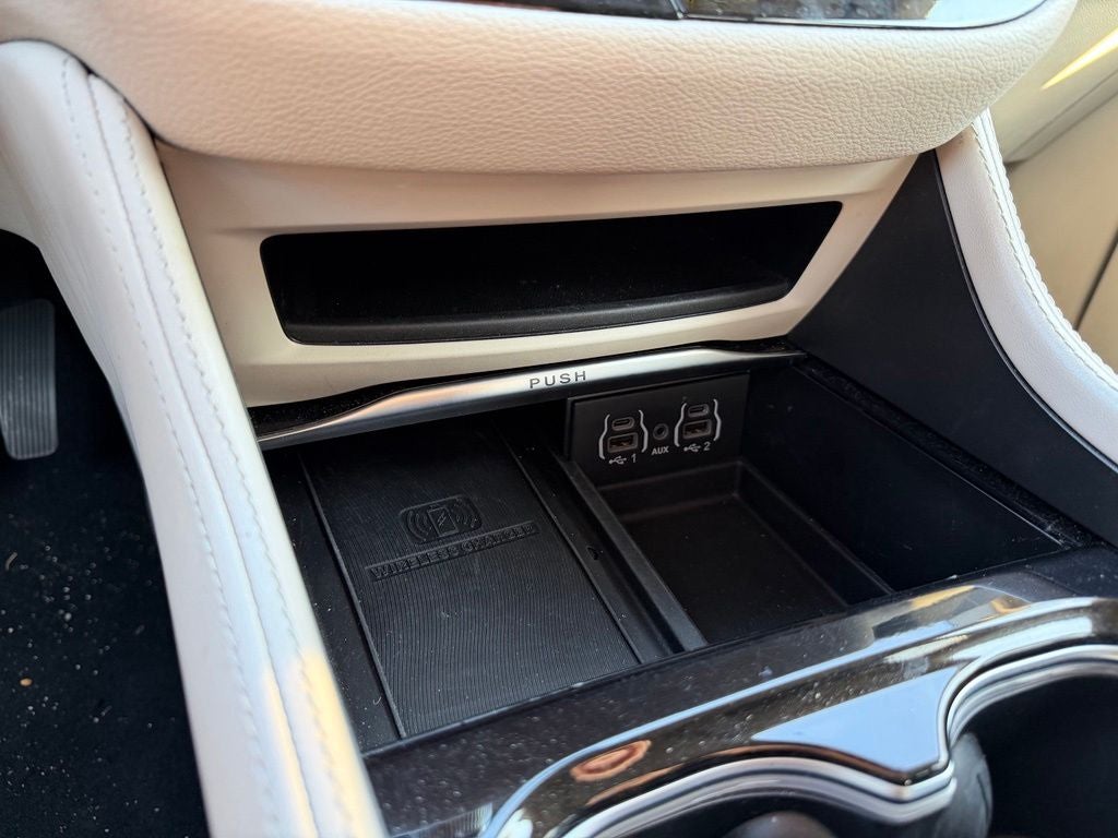 2023 Chrysler Pacifica Hybrid Limited *PHEV, Clean Carfax, One-Owner