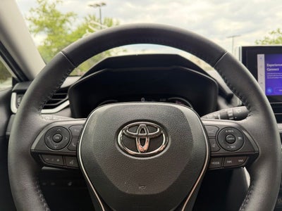 2024 Toyota RAV4 XLE *Clean Carfax, One-Owner