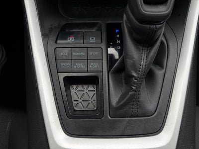 2024 Toyota RAV4 XLE *Clean Carfax, One-Owner