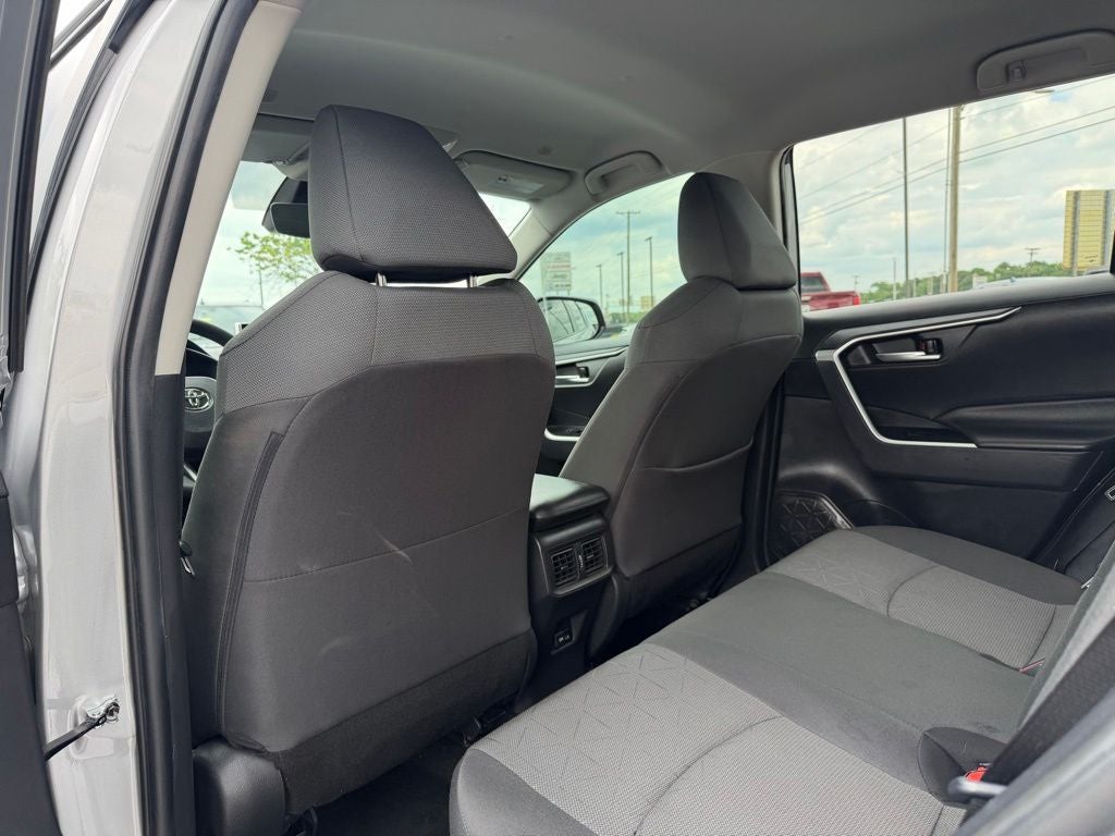 2024 Toyota RAV4 XLE *Clean Carfax, One-Owner