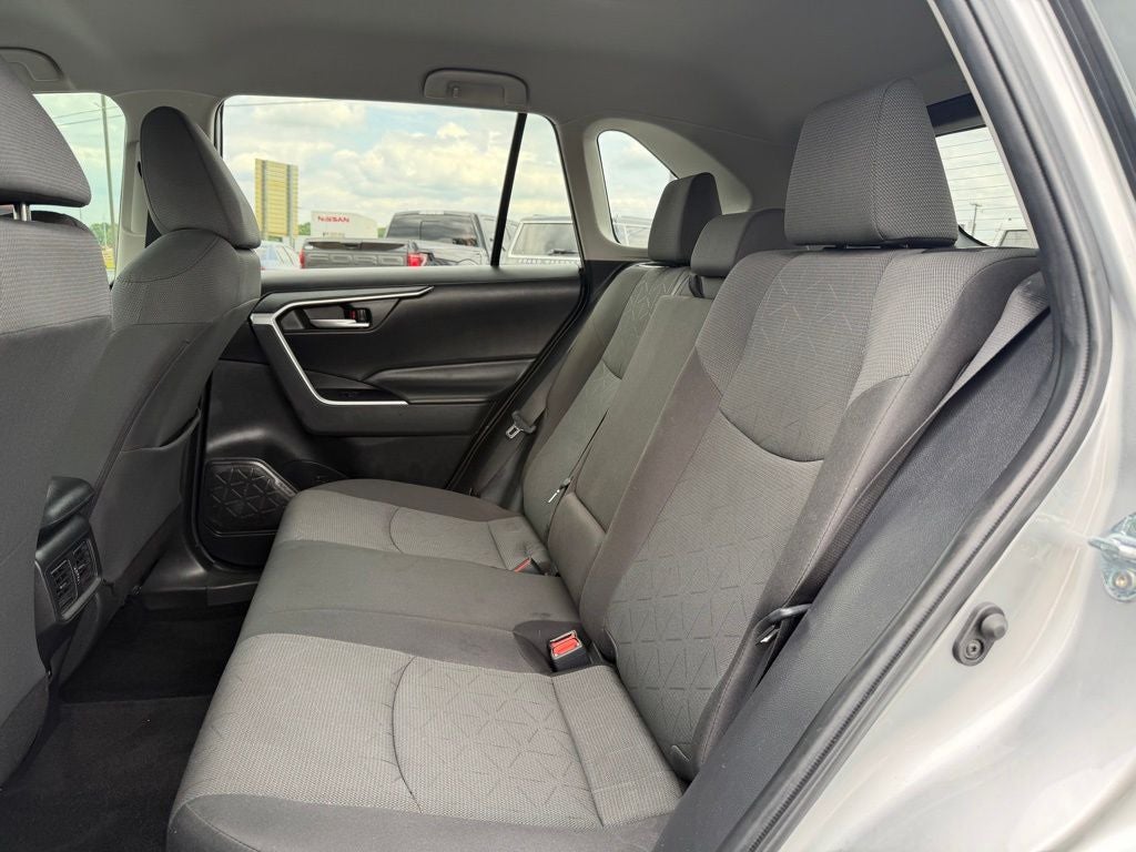 2024 Toyota RAV4 XLE *Clean Carfax, One-Owner