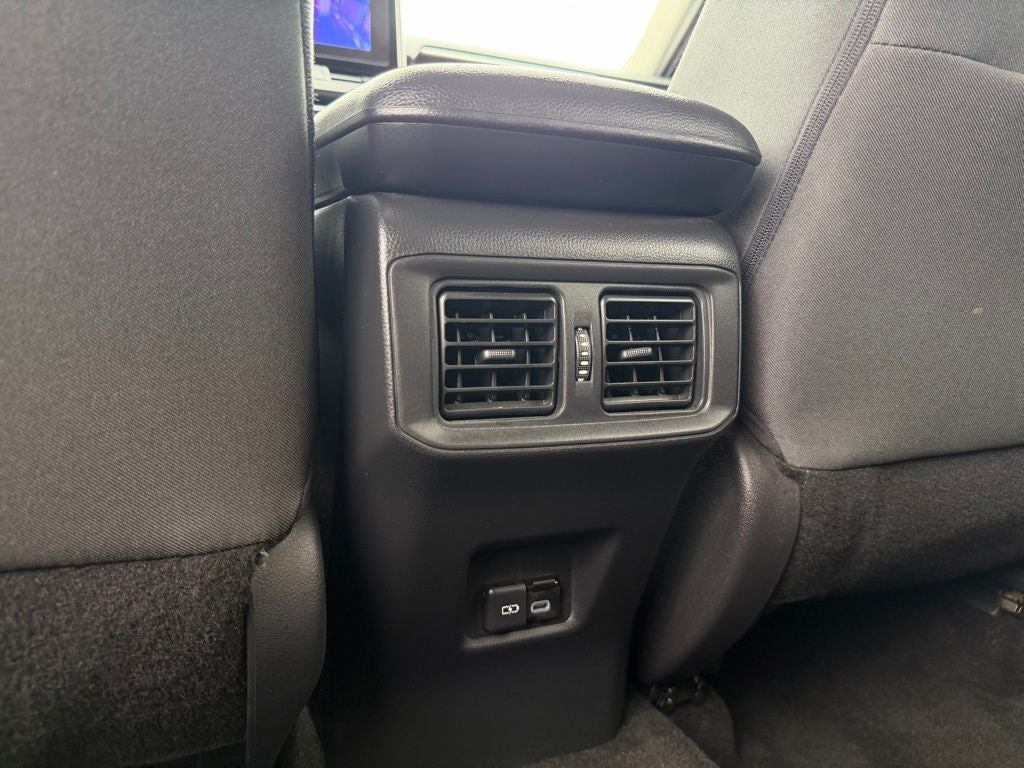 2024 Toyota RAV4 XLE *Clean Carfax, One-Owner