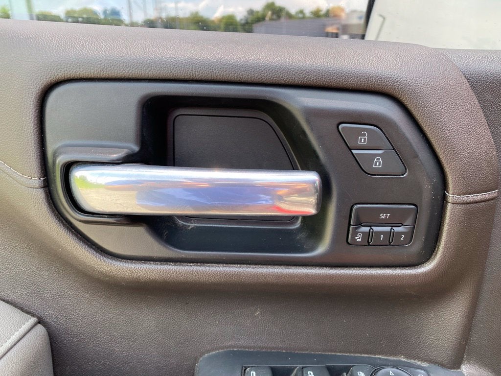 2022 GMC Sierra 1500 Limited SLT *Preferred Pkg/ X31 Off-Road Pkg