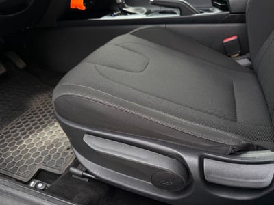 2022 Hyundai Elantra SE